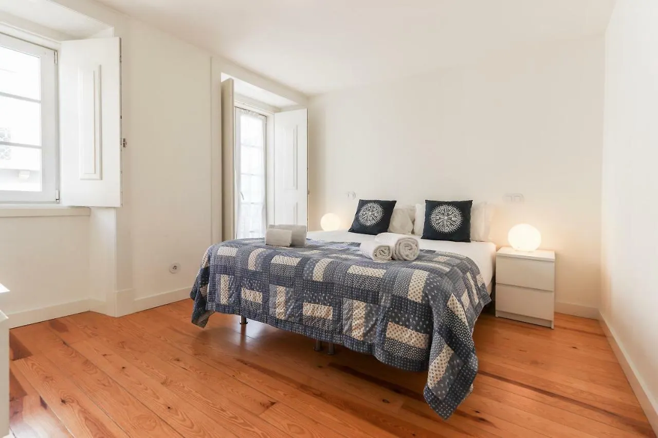Principe Real T.M. Flat Charming View Apartment Lisbon