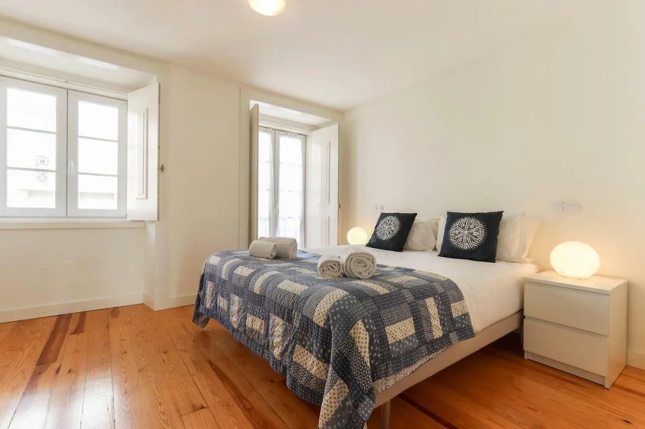 Principe Real T.M. Flat Charming View Apartment Lisbon